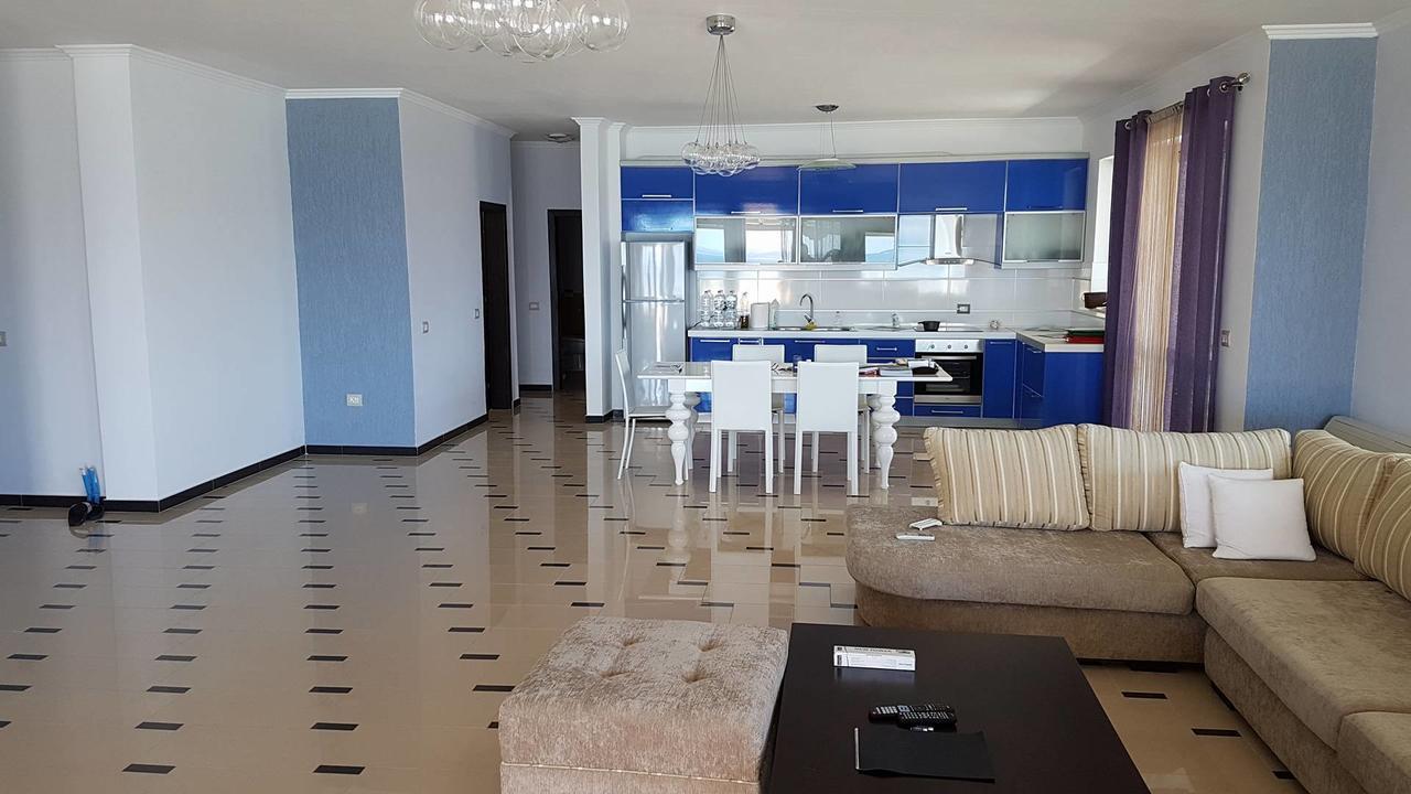 Sea Front Penthouse Sarandë Exterior foto